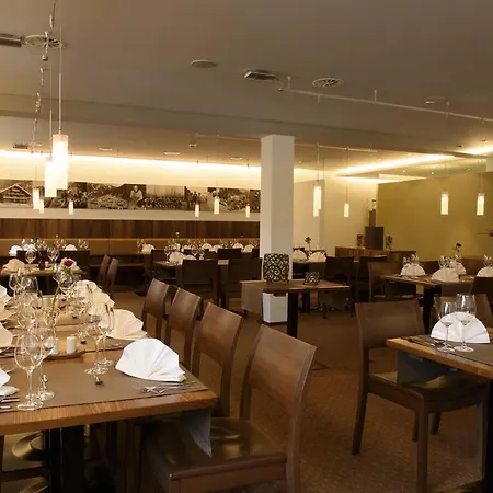 מלון Sonnblick 3*